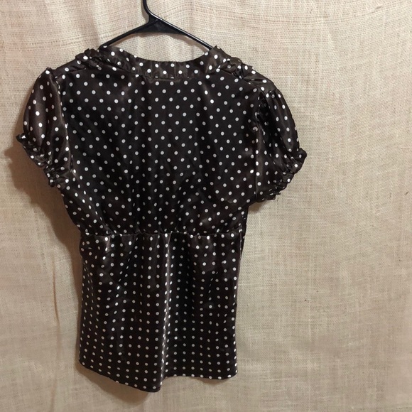 Silky brown and white pokadot top - Picture 4 of 4